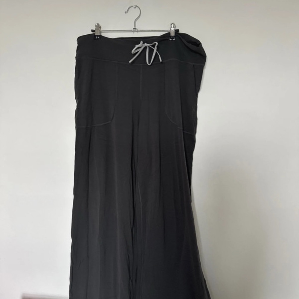 Lululemon Wide-Leg Pants sz 16